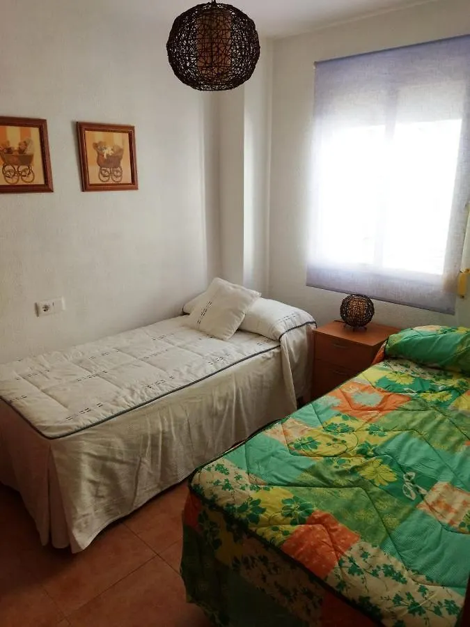 Apartamento Tranquilo Con 3 Dormitorios Cadiz 0*,  Spain